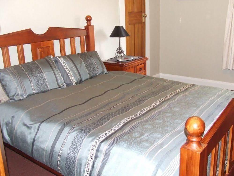 Tairoa Lodge & Cottage Hawera Luaran gambar