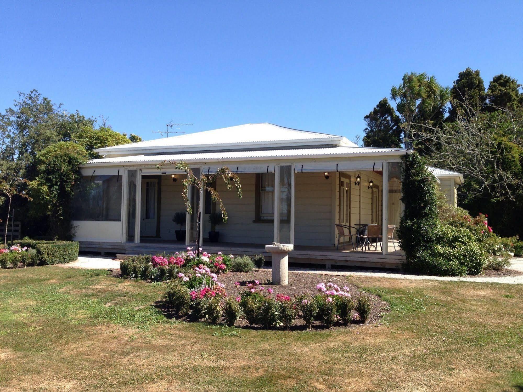 Tairoa Lodge & Cottage Hawera Luaran gambar