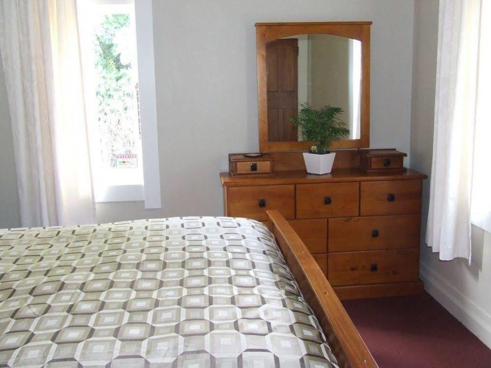 Tairoa Lodge & Cottage Hawera Luaran gambar